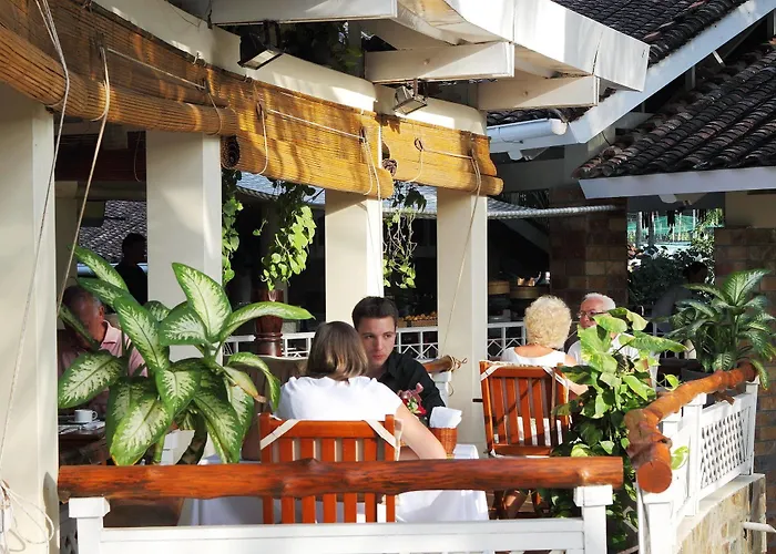 Hotel Suoi Tien Mui Ne